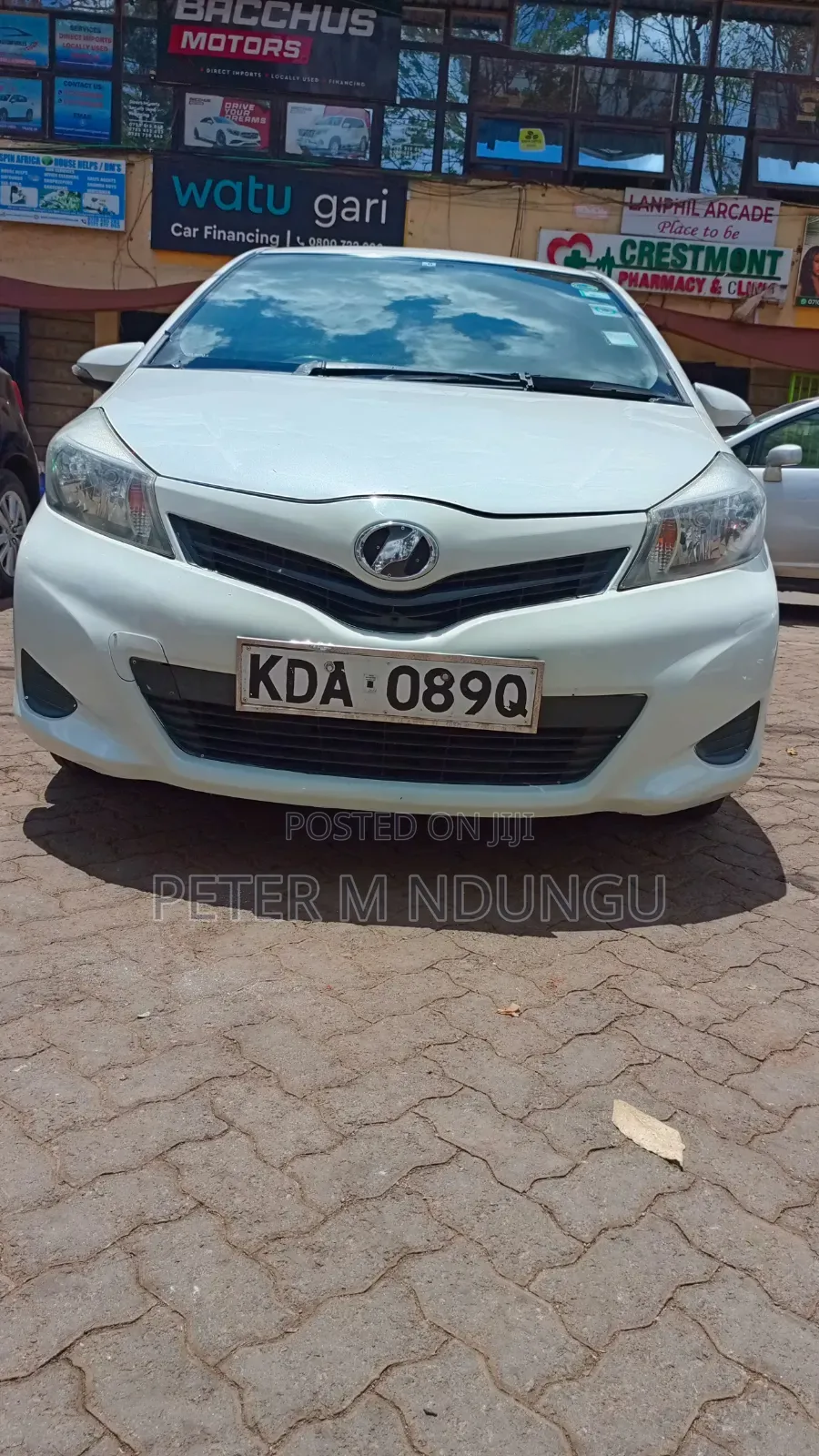 Toyota Vitz 2013 White