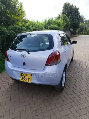 Toyota Vitz 2011 Pink