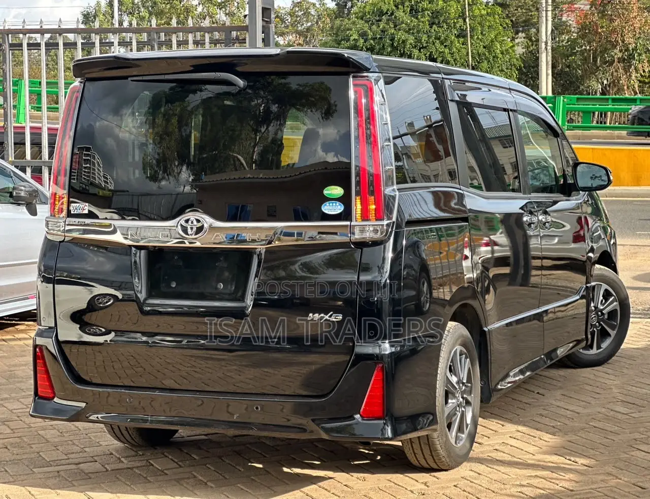 Toyota Noah 2.0 FWD (7 Seater) 2020 Black