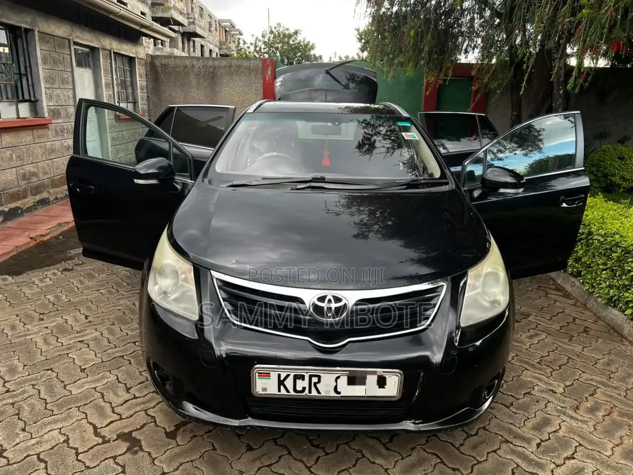 Toyota Avensis 2.0 Advanced Automatic 2011 Black