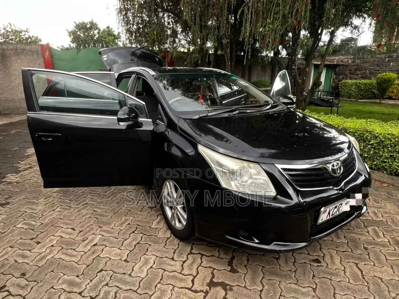 Toyota Avensis 2.0 Advanced Automatic 2011 Black