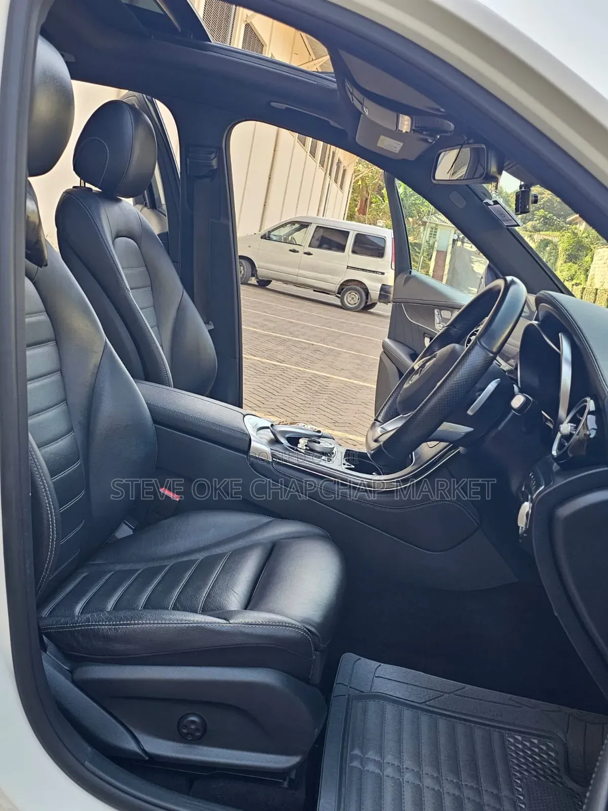 Mercedes-Benz GLC-Class 2018 White