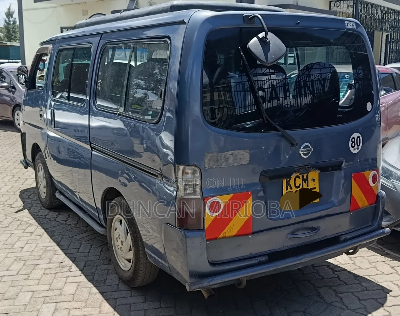 Nissan Caravan (Urvan) 1998 Blue