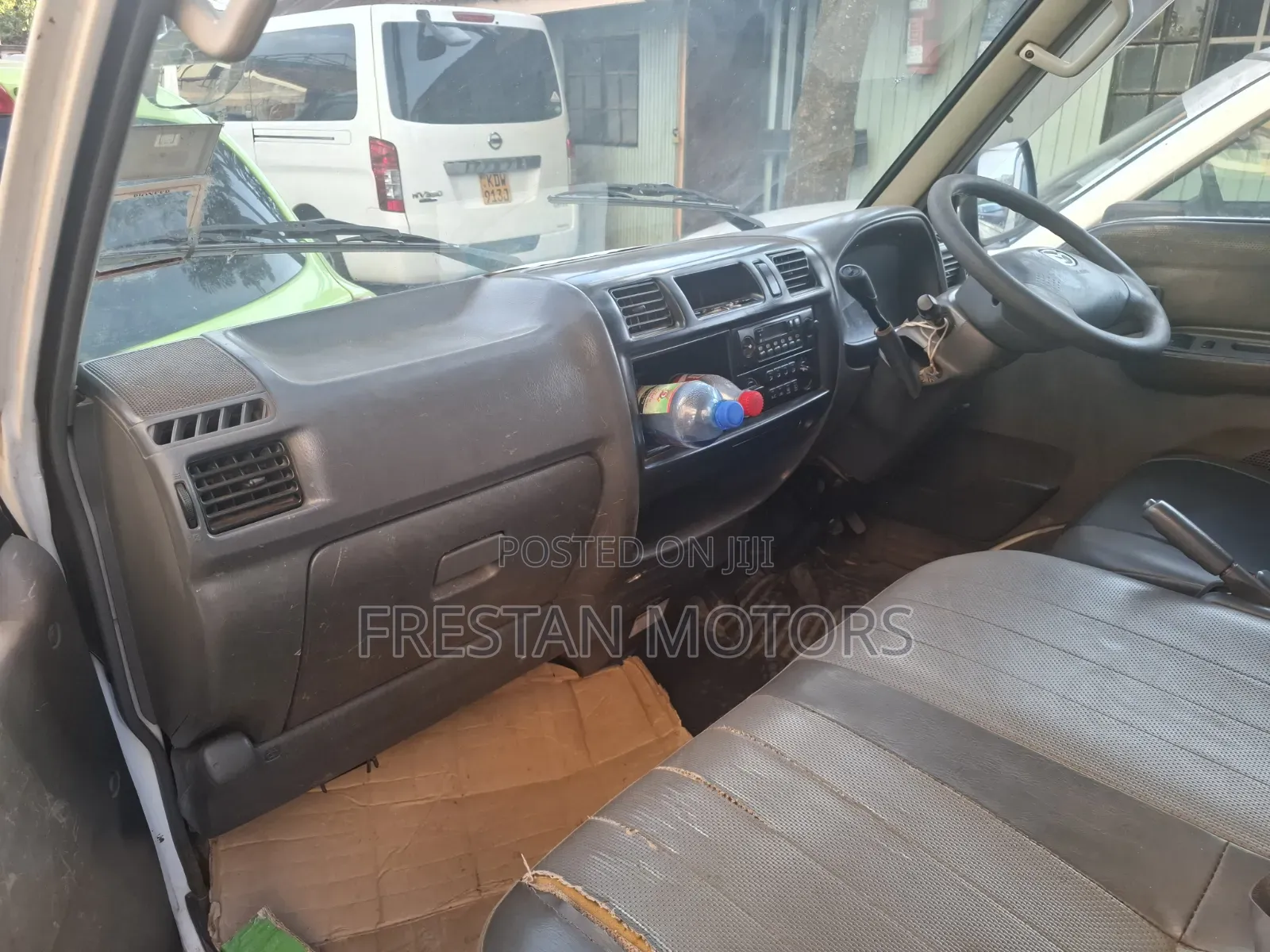 Nissan Advan 2010 White