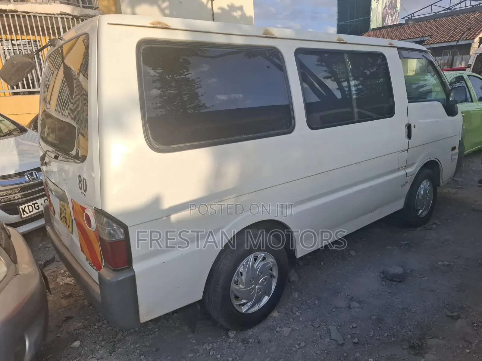 Nissan Advan 2010 White