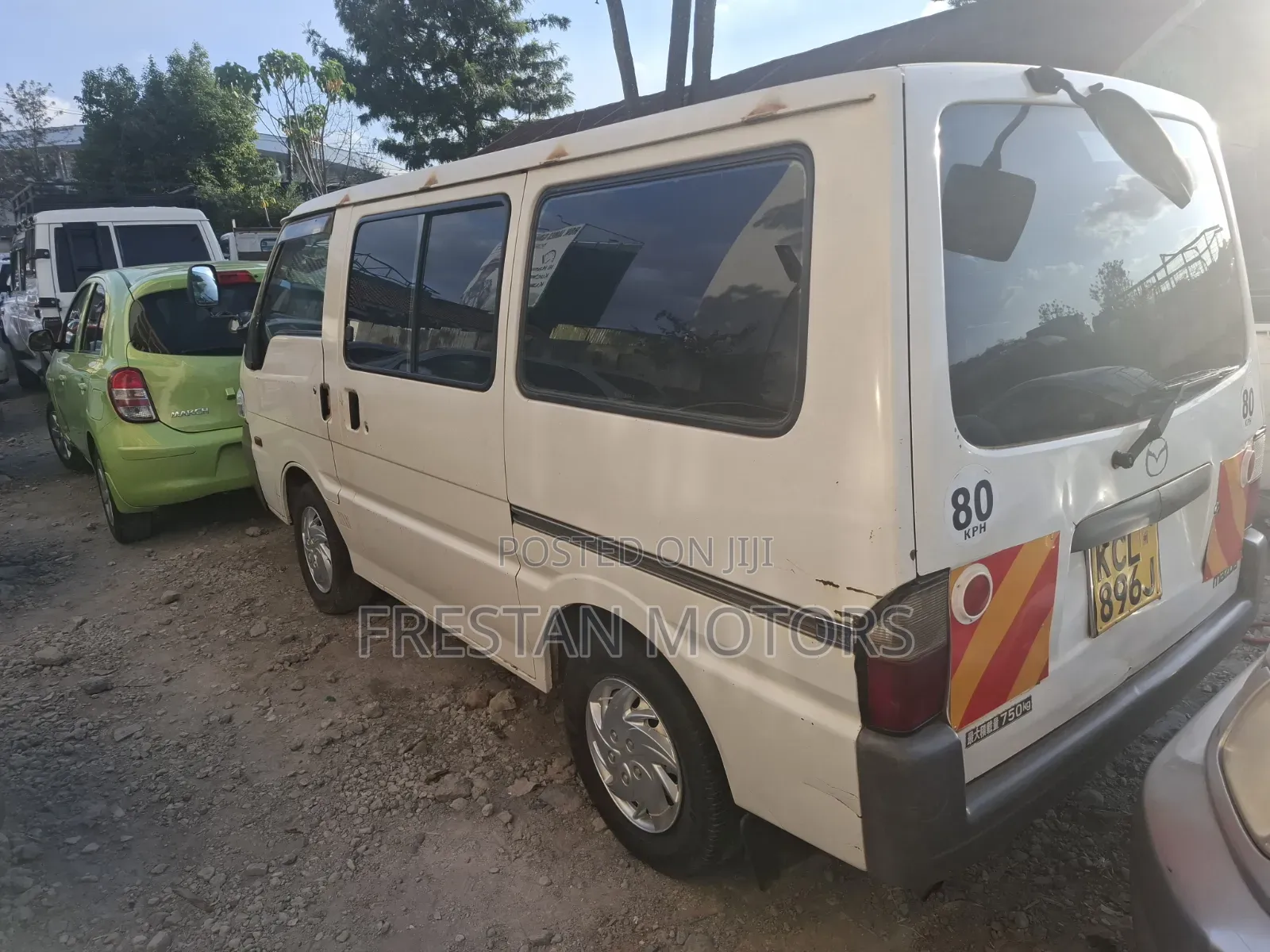 Nissan Advan 2010 White