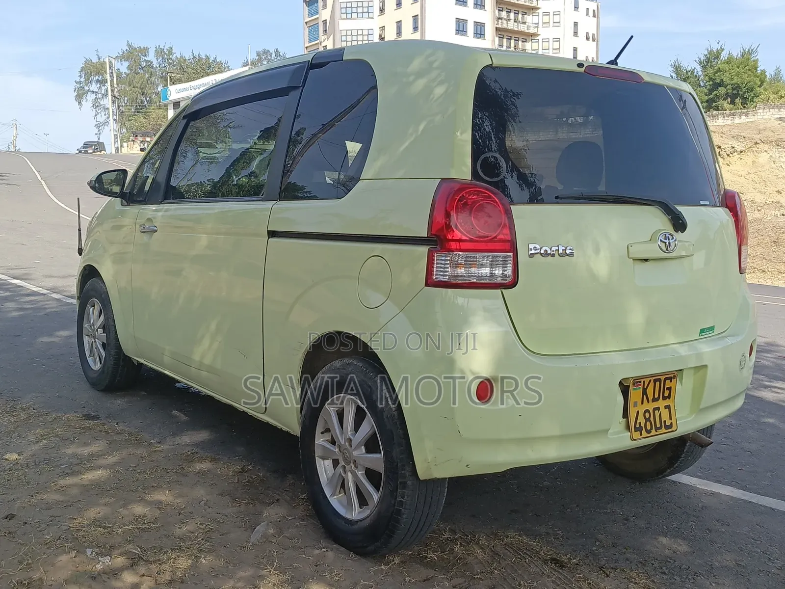 Toyota Porte 1.5 FWD 2014 Green