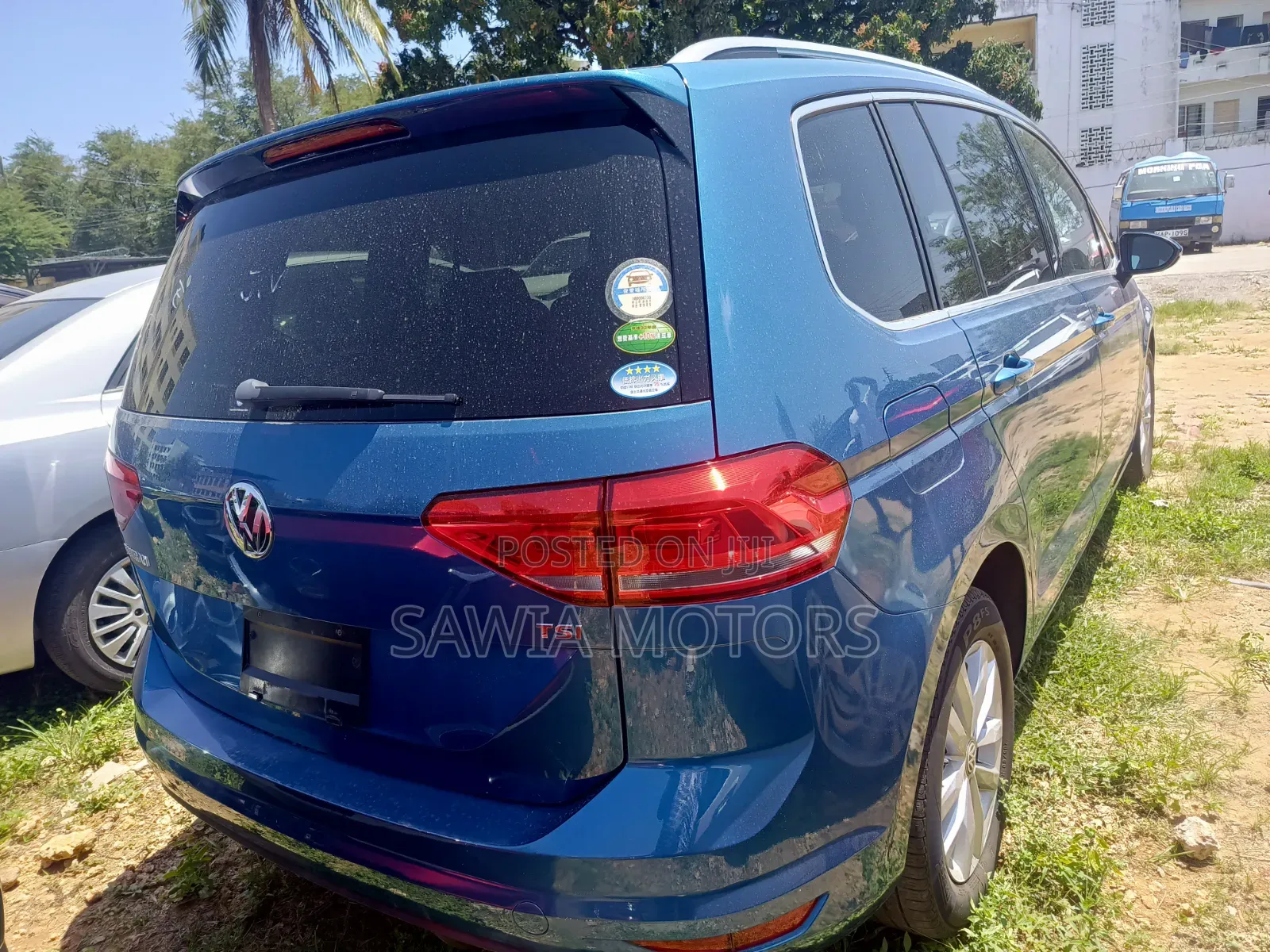 Volkswagen Touran 2019 Blue