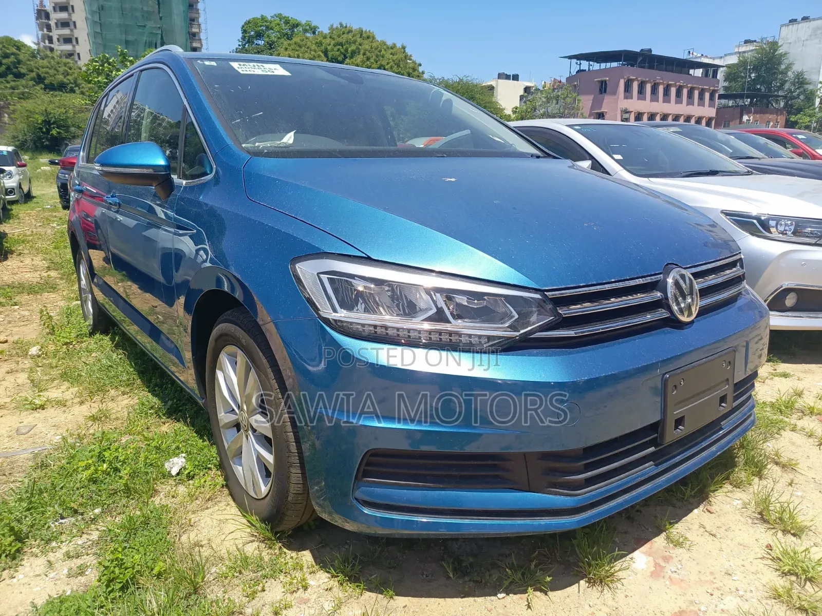 Volkswagen Touran 2019 Blue