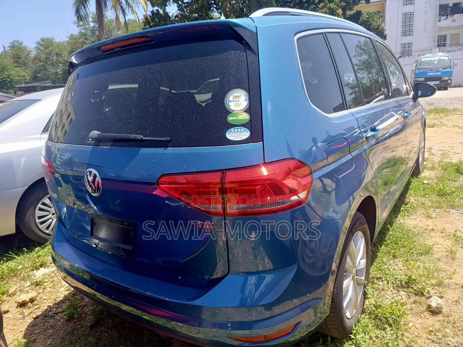 Volkswagen Touran 2019 Blue