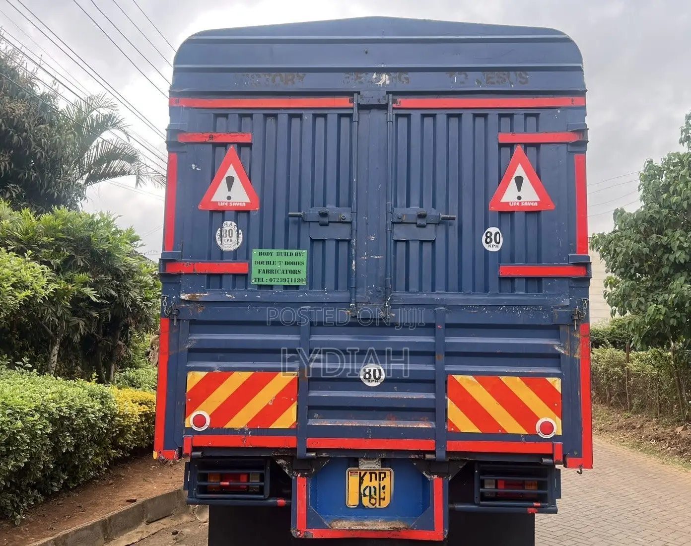 Isuzu FRR Blue Power