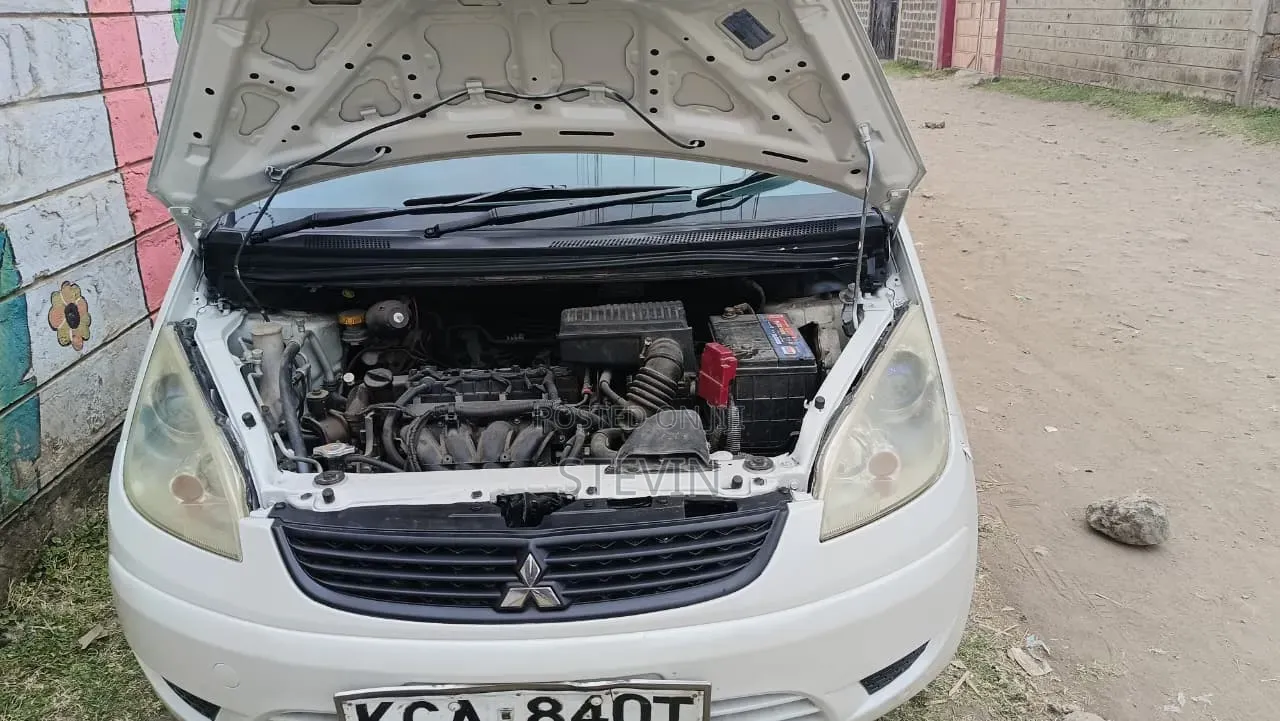 Mitsubishi Colt 2007 White