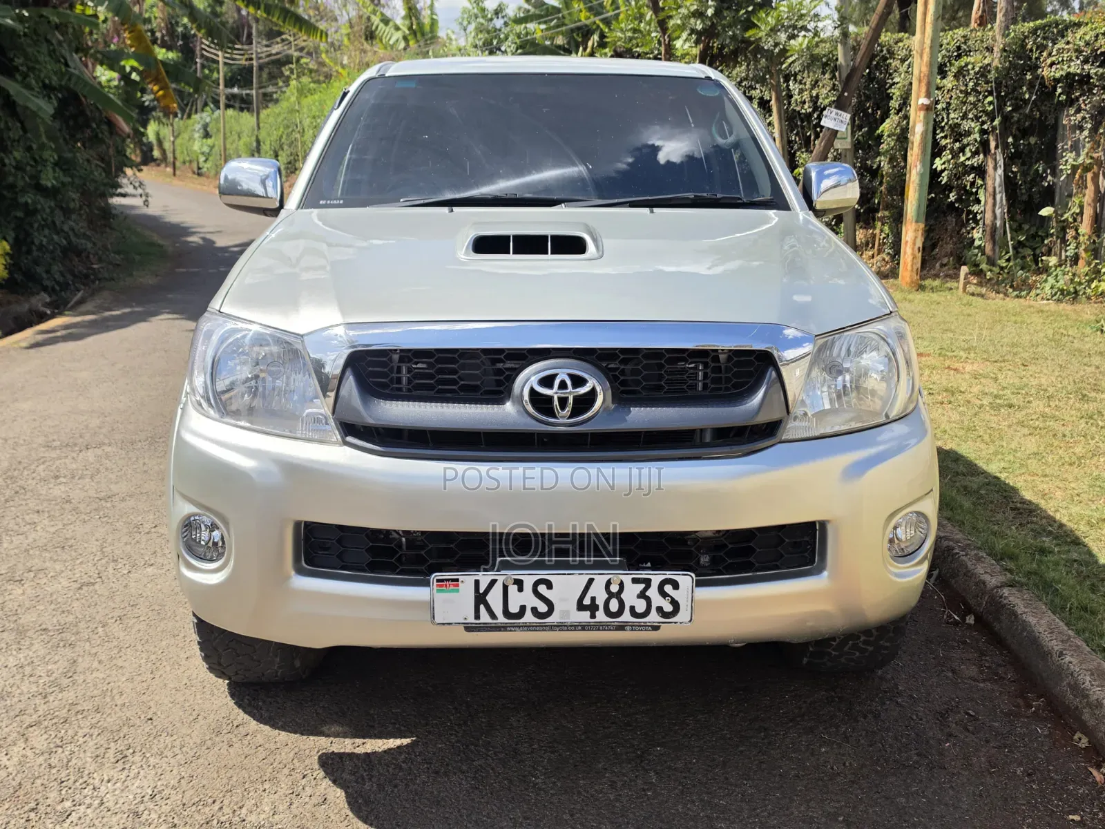 Toyota Hilux 3.0 D-4D 4x4 2012 Silver