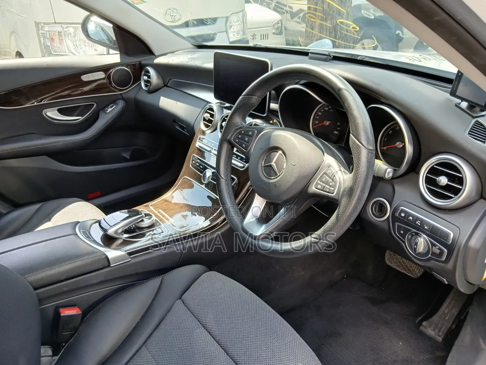 Mercedes-Benz C200 2020 White