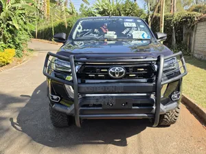 Toyota Hilux Revo Smart Cab Deisel 2.4 AWD 2021 Black