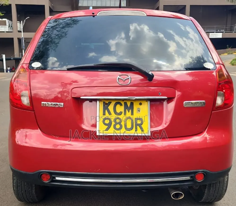 Mazda Verisa 2010 Red