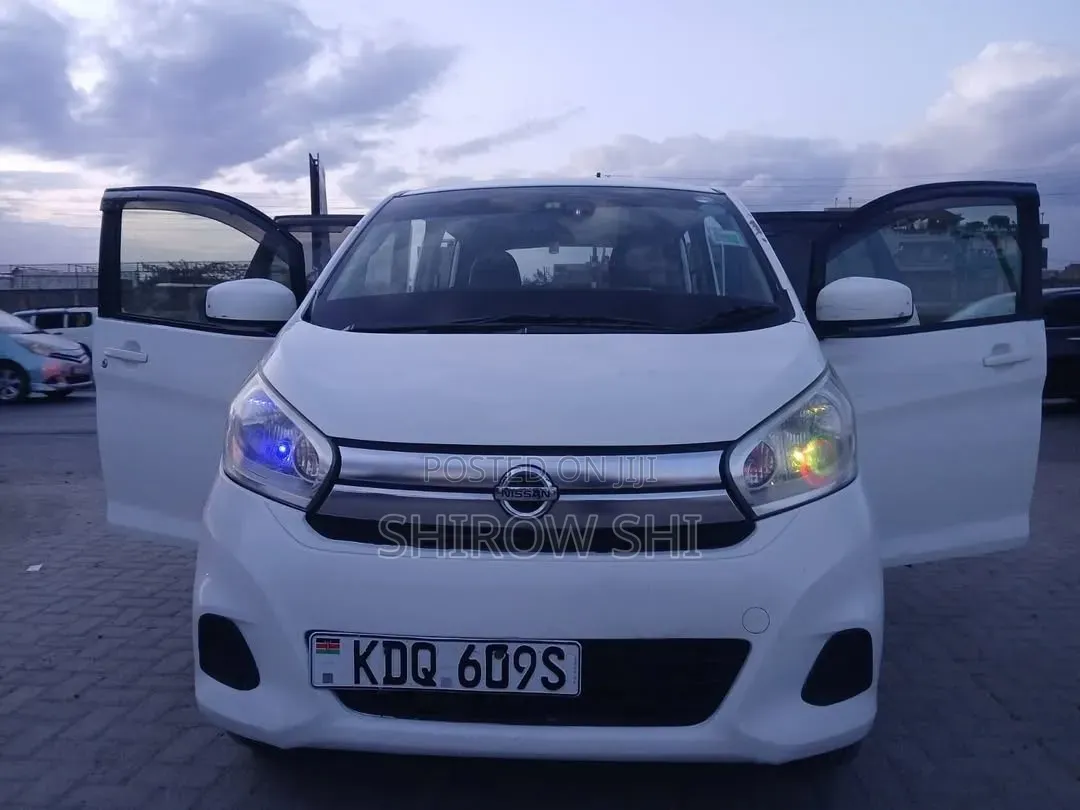 Nissan Dayz 2017 White