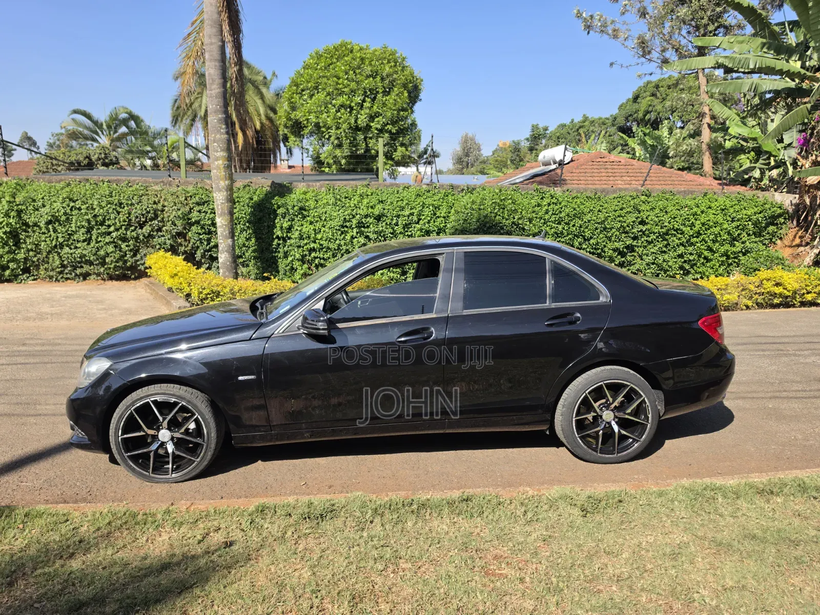 Mercedes-Benz C200 2011 Burgundy