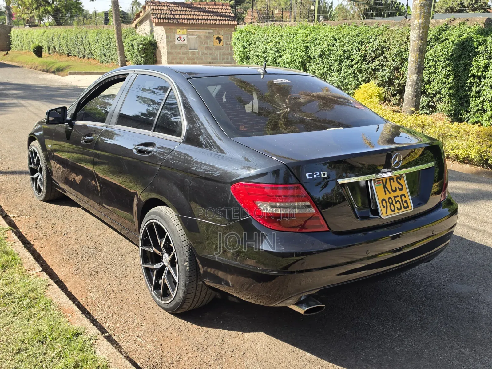 Mercedes-Benz C200 2011 Burgundy
