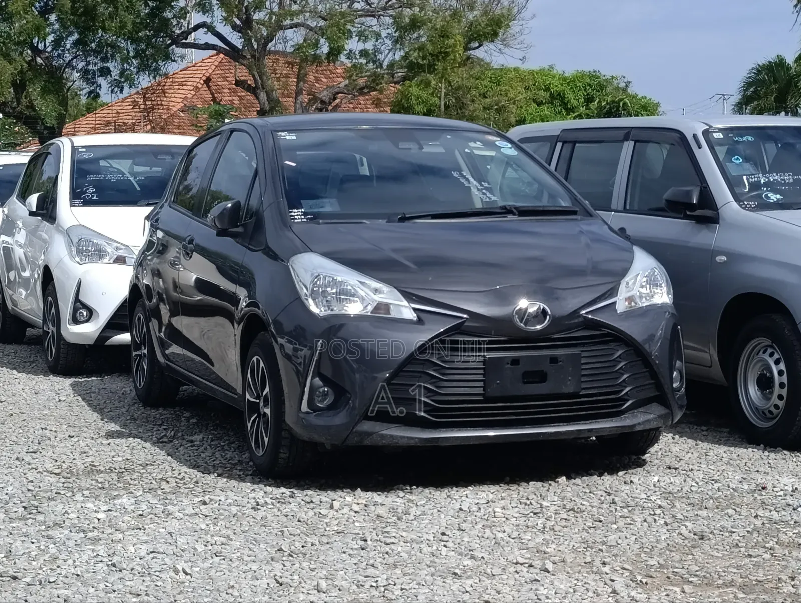 Toyota Vitz 1.0 FWD 5dr 2020 Gray