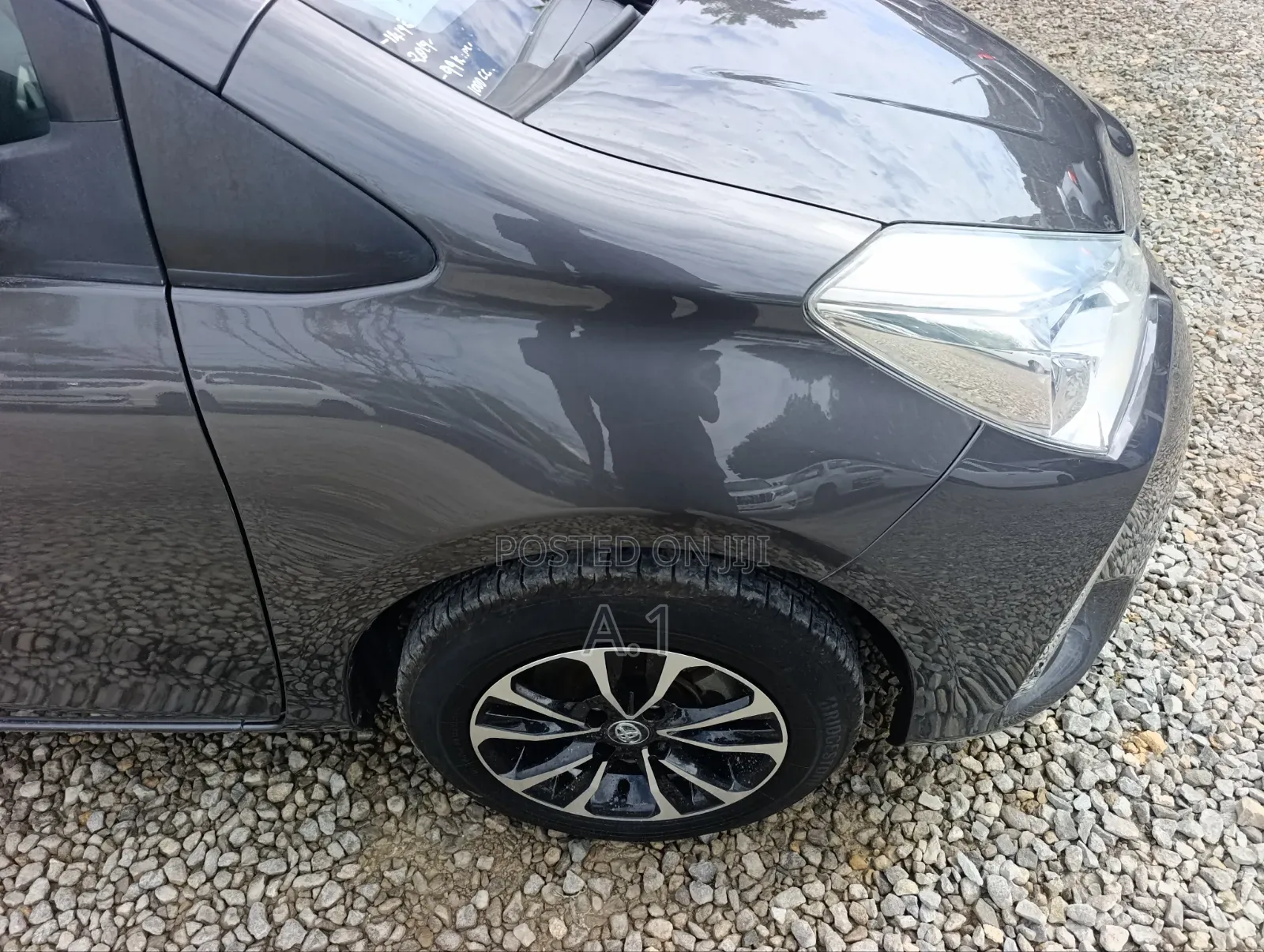 Toyota Vitz 1.0 FWD 5dr 2020 Gray