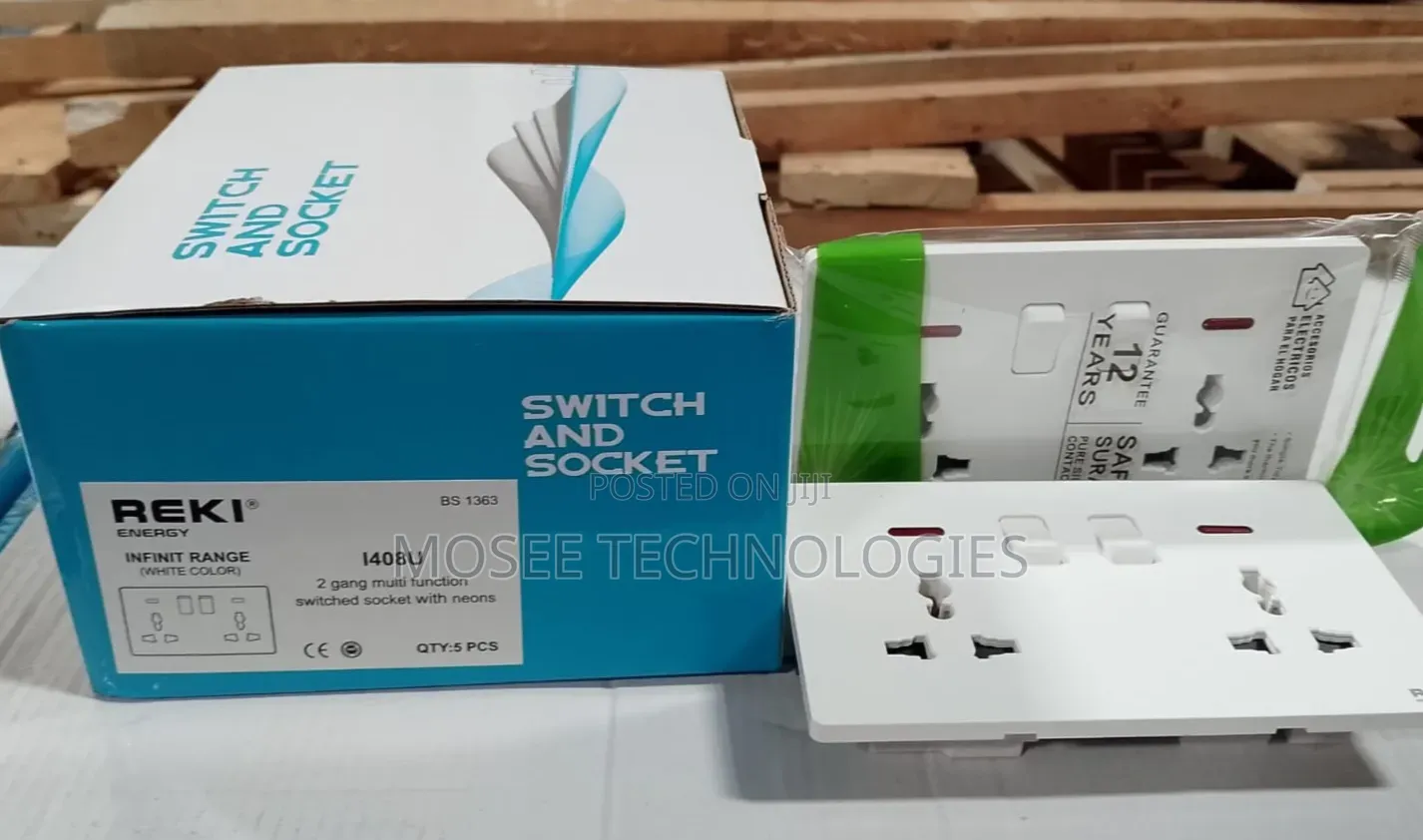 Reki Modern Universal Double Wall Socket