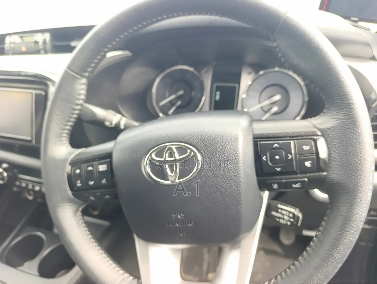 Toyota Hilux 2021 Black