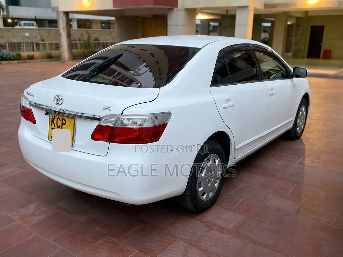 Toyota Premio 1.8 FWD 2011 White