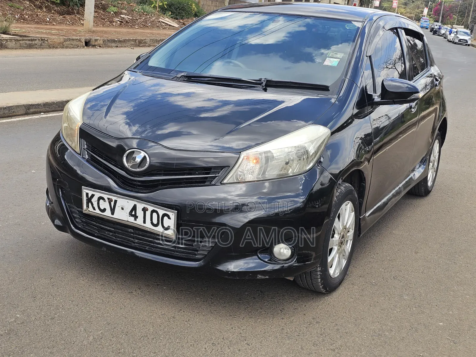 Toyota Vitz 2012 Black