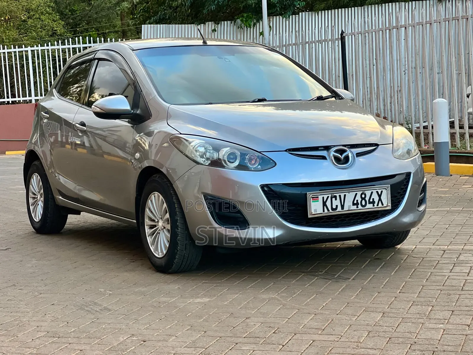 Mazda Demio 2014 Silver