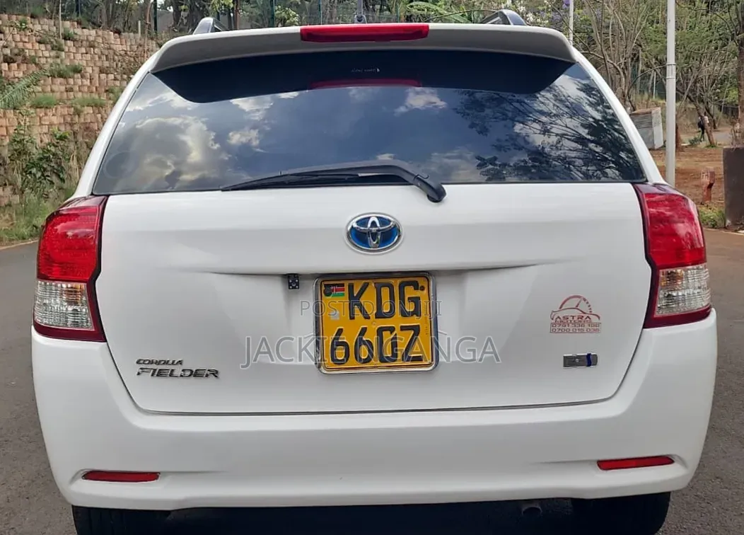 Toyota Corolla Fielder 2014 White