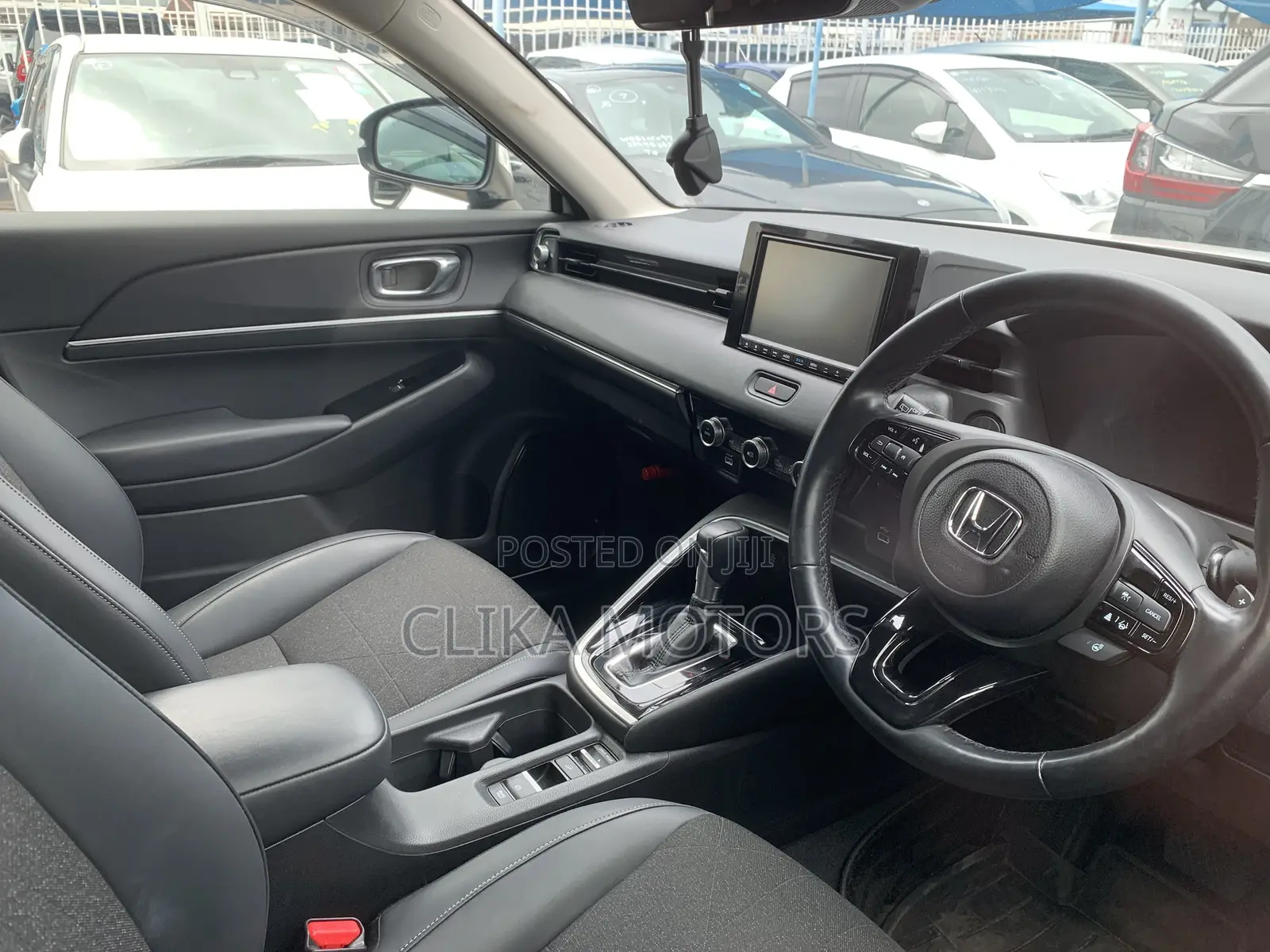 Honda Vezel 1.5 Hybrid 2WD 2021 White