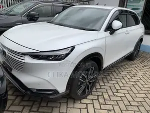 Honda Vezel 1.5 Hybrid 2WD 2021 White