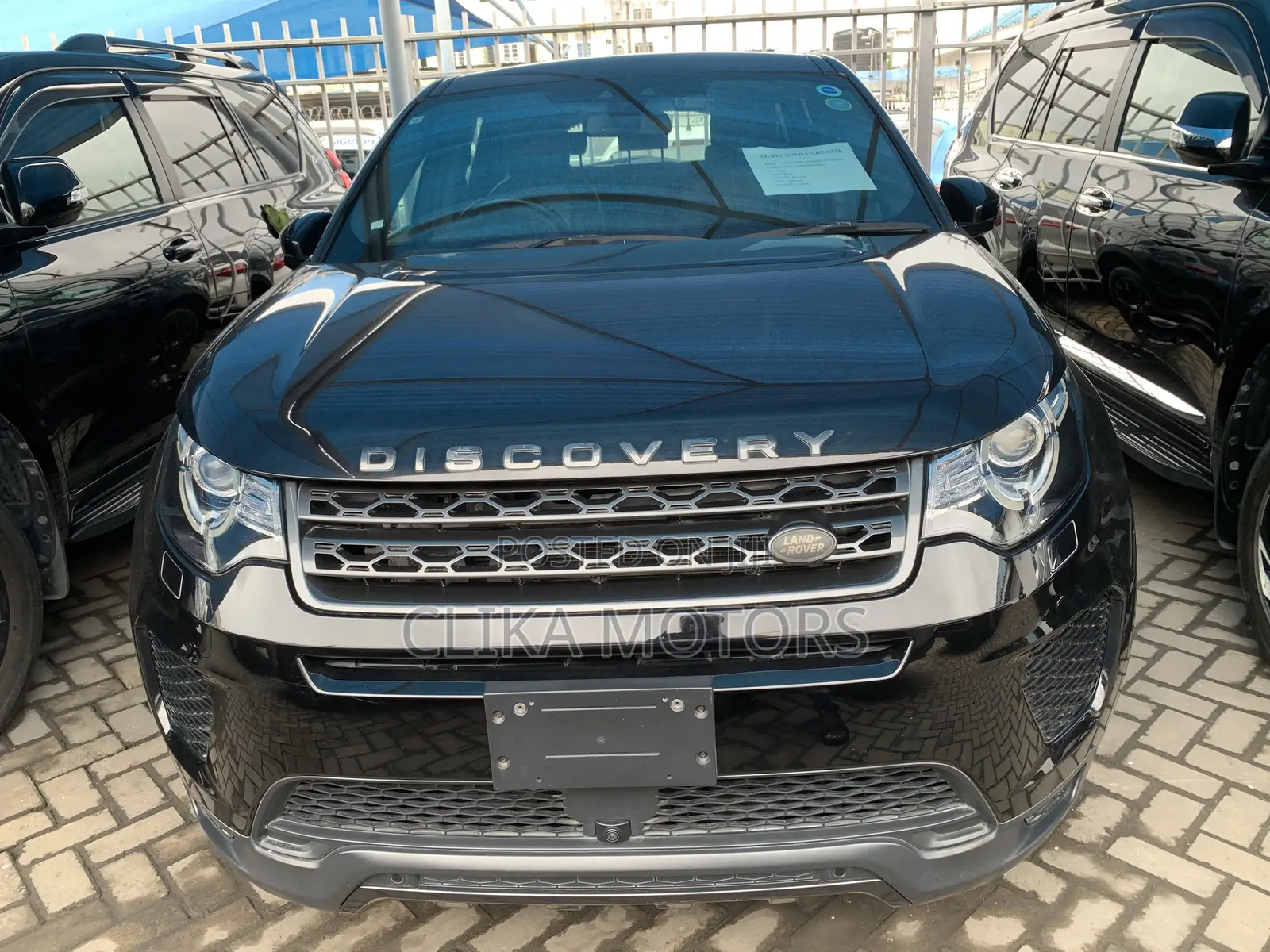 Land Rover Discovery Sport SE 2019 Black