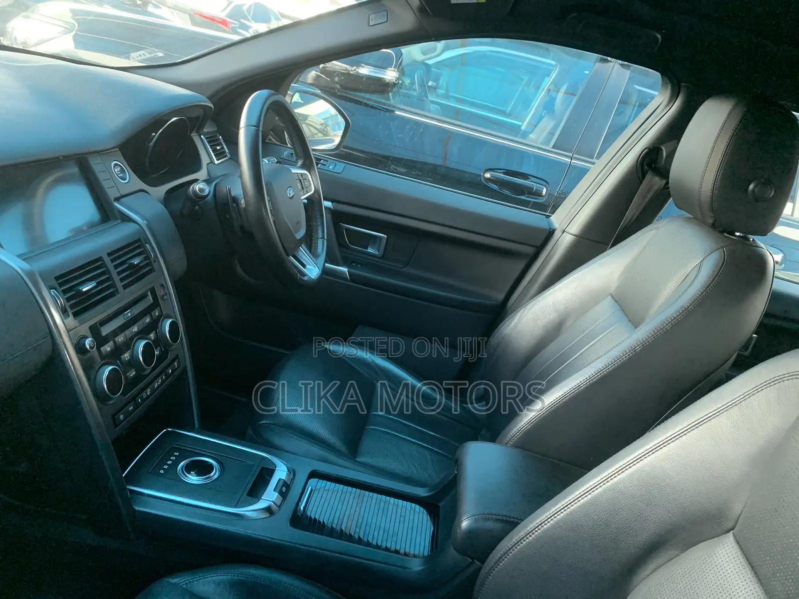 Land Rover Discovery Sport SE 2019 Black
