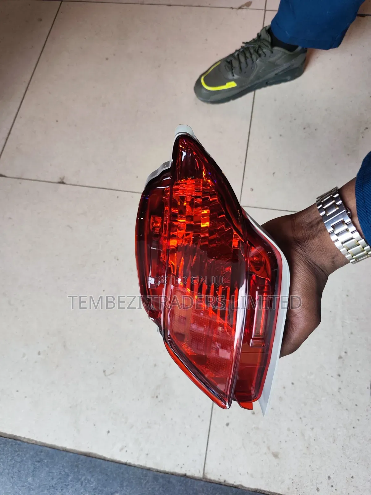 Lexus RX300 / RX350 Rear Bumper Reflector Light