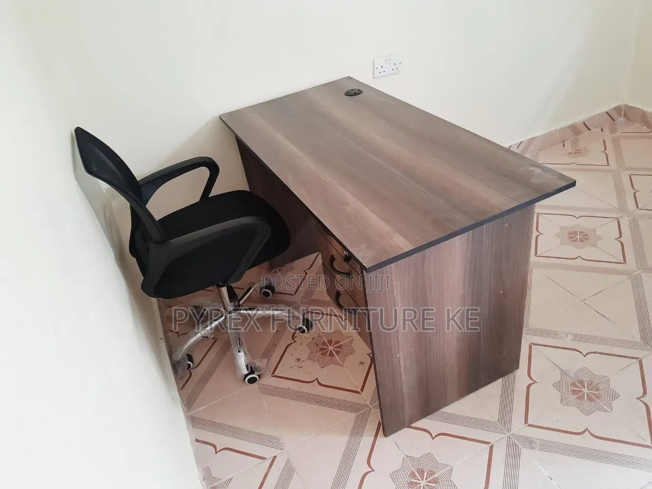 Minimalist Office Set