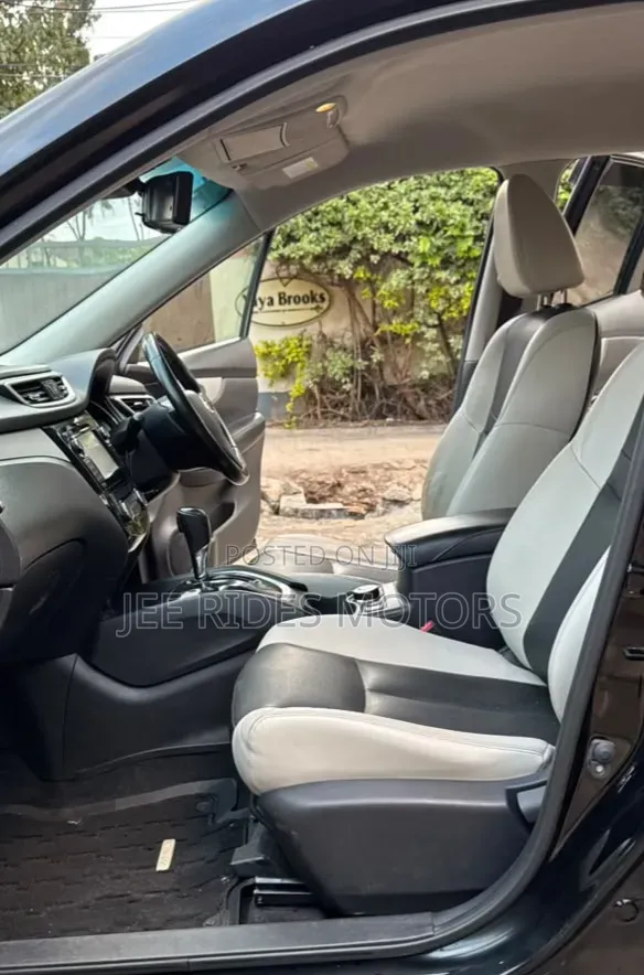 Nissan X-Trail 2.0 Petrol AWD 2016 Gray