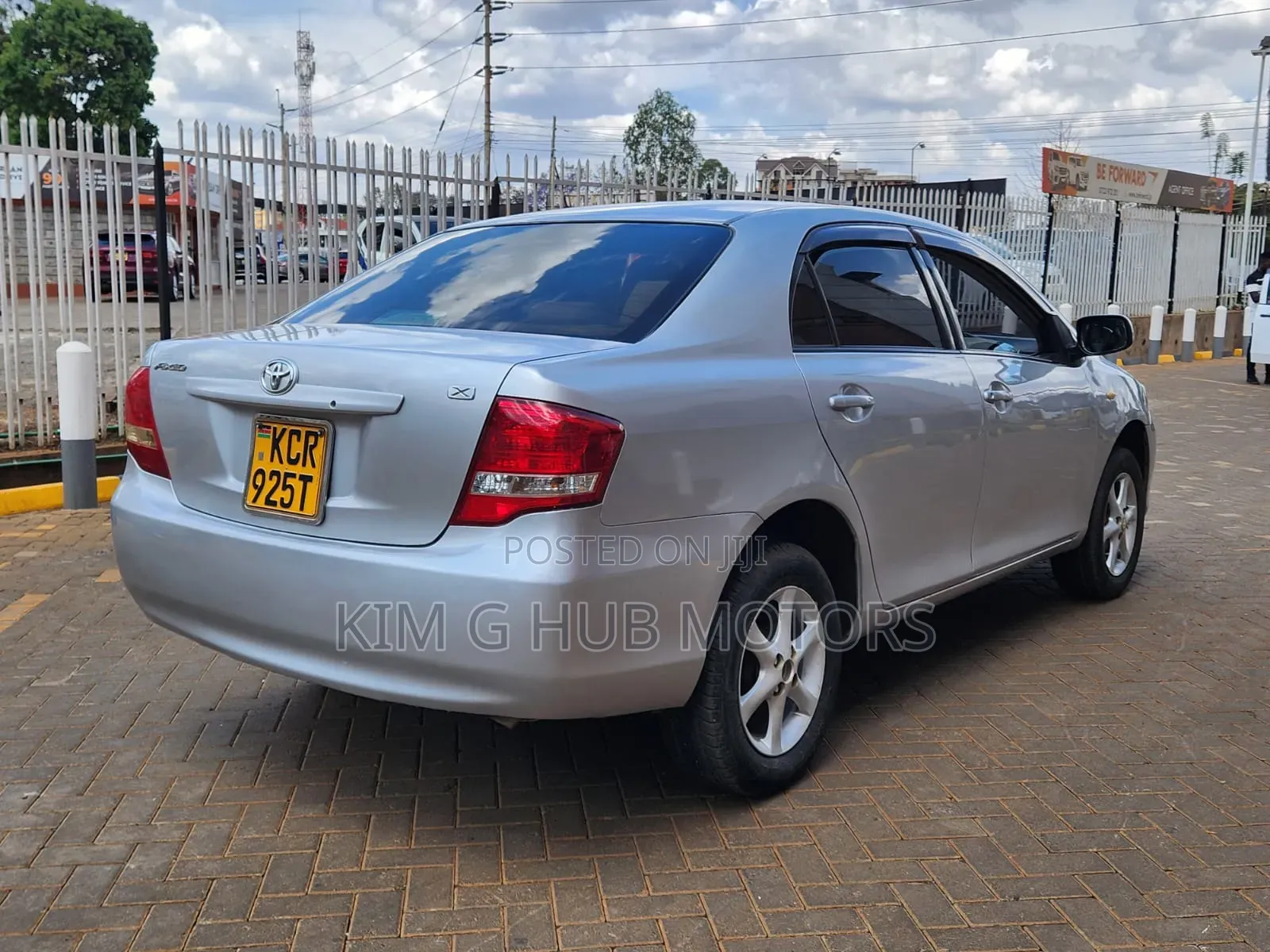 Toyota Axio 1.5 X 2WD 2011 Silver