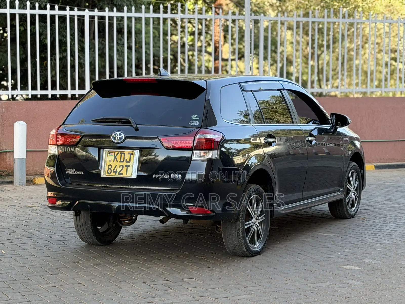 Toyota Corolla Fielder 2016 Black