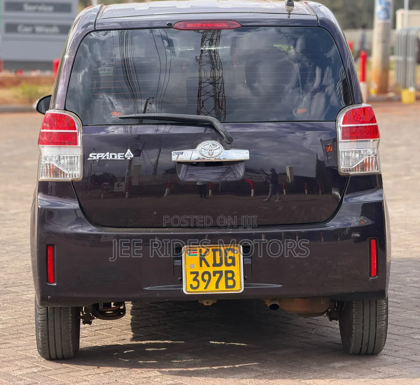 Toyota Spade 2014 Matt Black