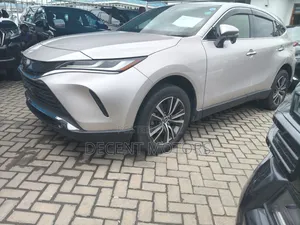 Toyota Harrier 2.0 2020 Silver