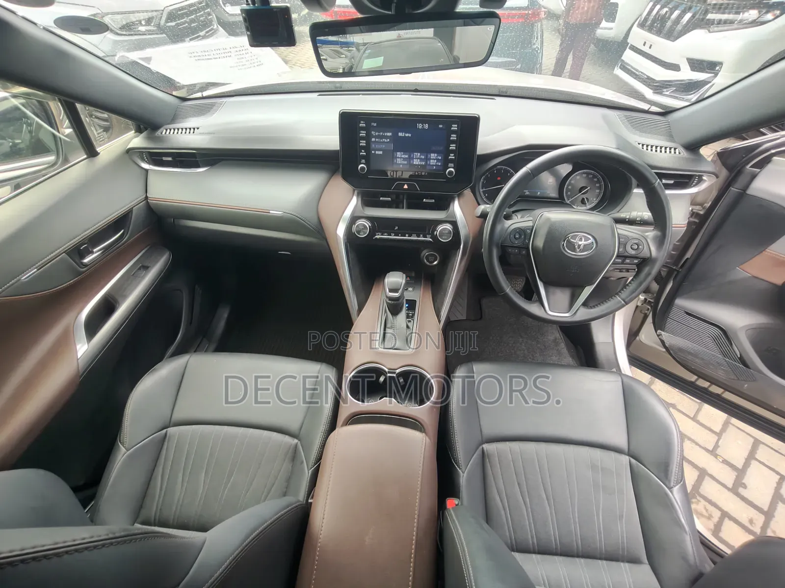 Toyota Harrier 2.0 2020 Silver