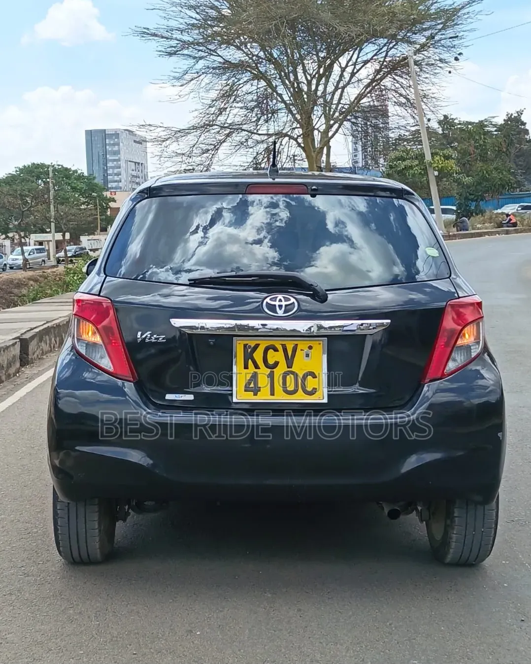 Toyota Vitz 1.3 FWD 5dr 2012 Black