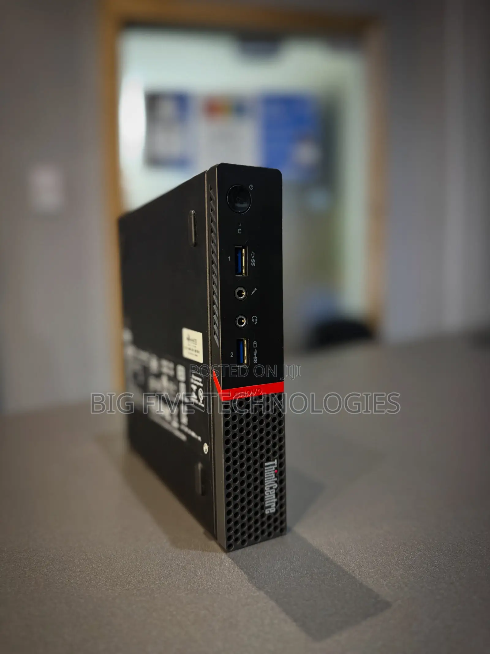 Desktop Computer Lenovo ThinkCentre M700 4GB Intel Core i5 SSD 128GB