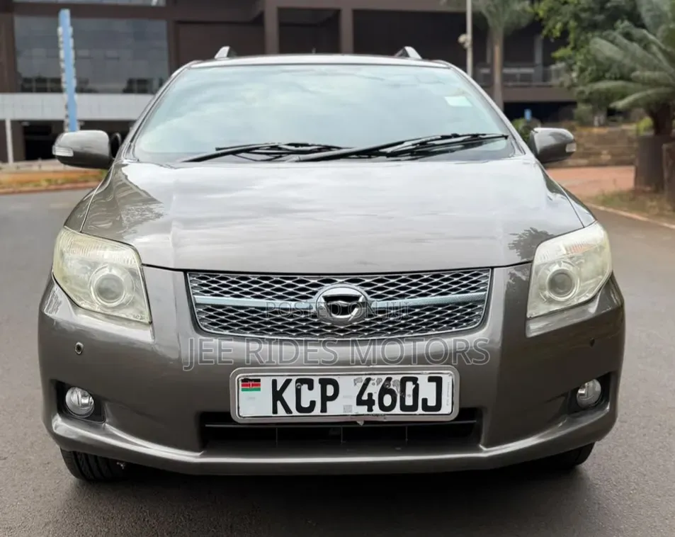 Toyota Corolla Fielder 2011 Red