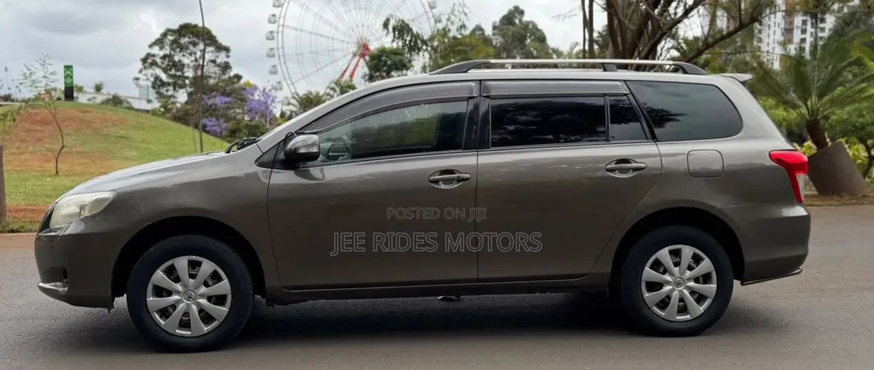 Toyota Corolla Fielder 2011 Red