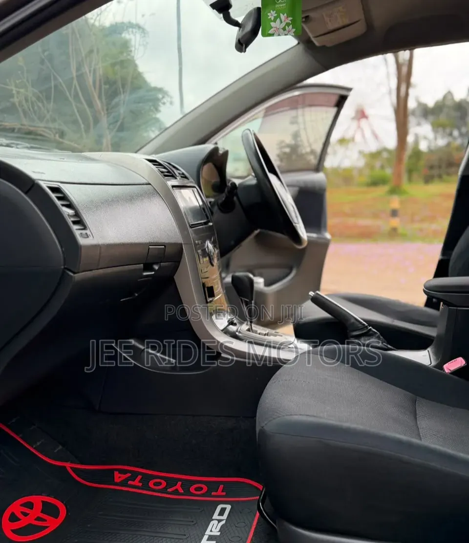 Toyota Corolla Fielder 2011 Red