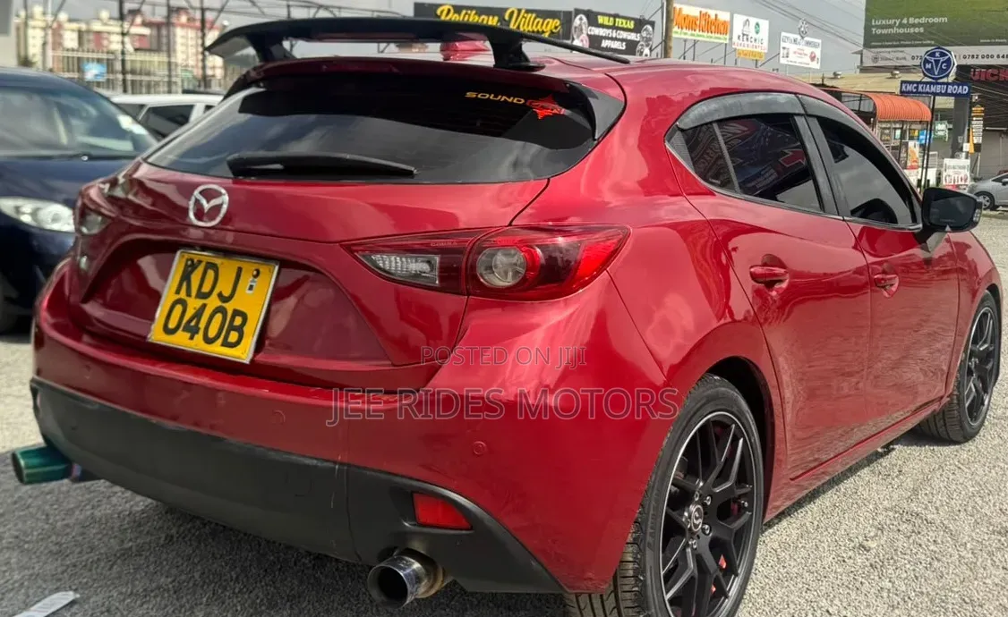 Mazda Axela 2015