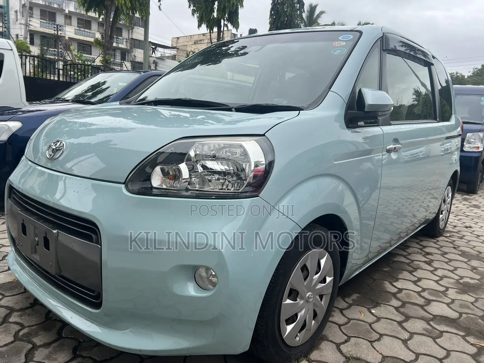 Toyota Porte 2019